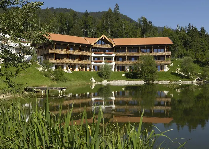 Feuriger Tatzlwurm Berghotel & Spa, BW Signature Collection