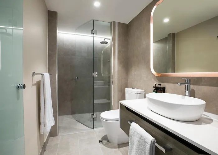Crowne Plaza By Ihg