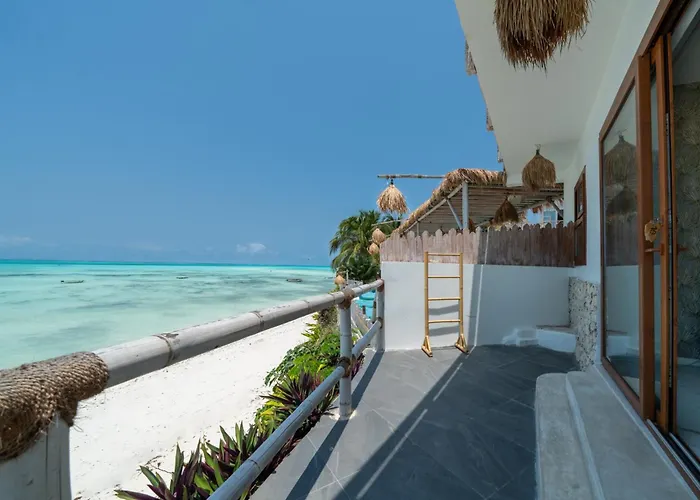 Salt & Coral Hotel And Restaurant Jambiani 