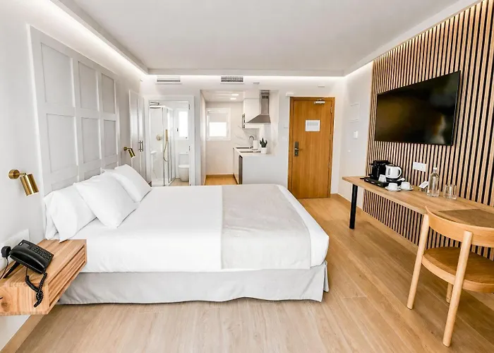 Aparthotel Solifemar Castelldefels