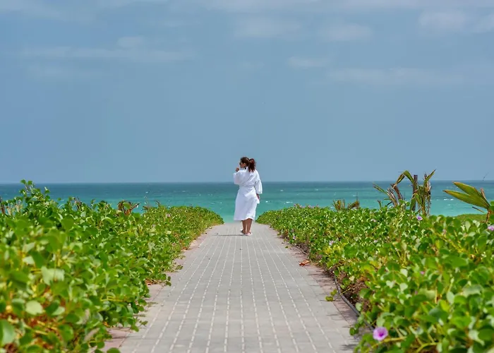 Crowne Plaza Duqm By Ihg Hotel