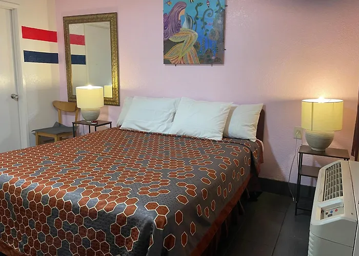 Laurel Inn