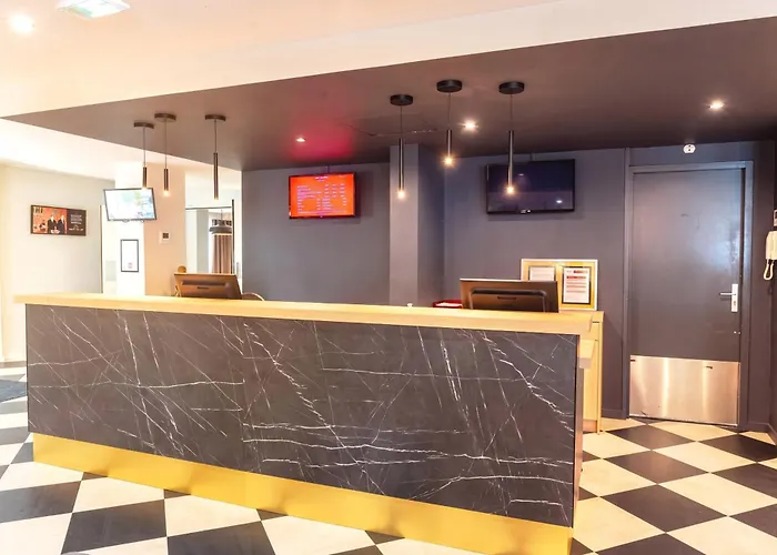 ibis Lyon Est Bron