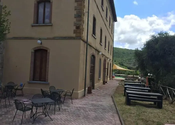 Student'S Hostel Gowett Campiglia Marittima
