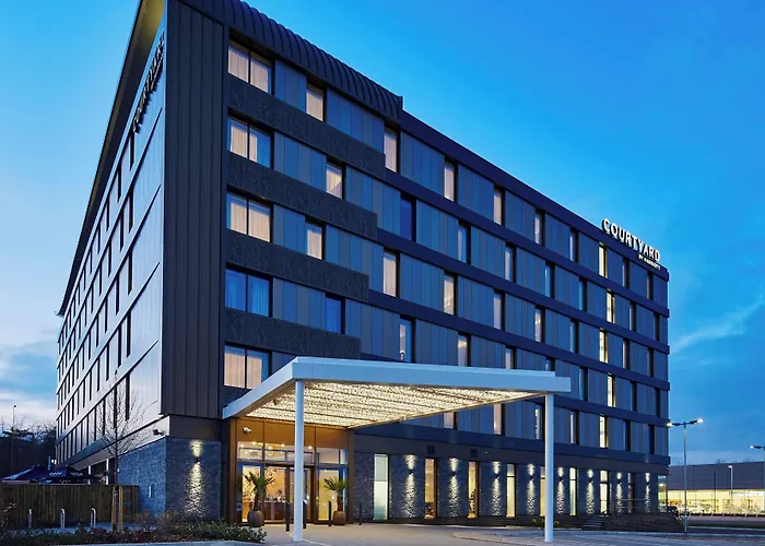 Courtyard By Marriott Oxford South