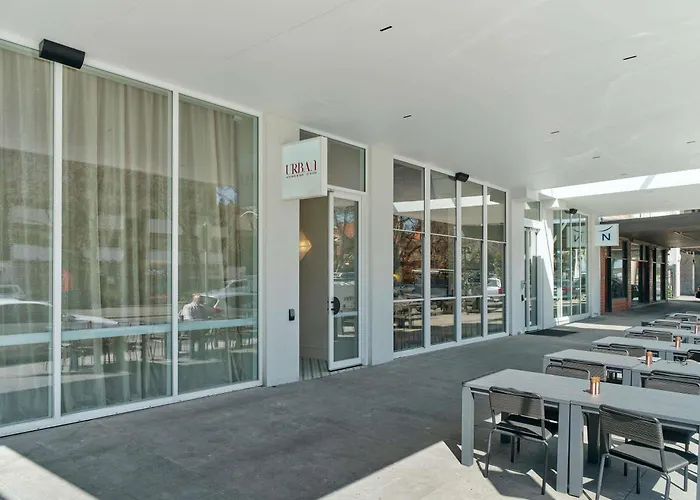 Saint Kilda Beach Hotel