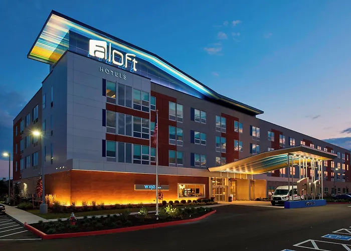 Aloft Cleveland Airport