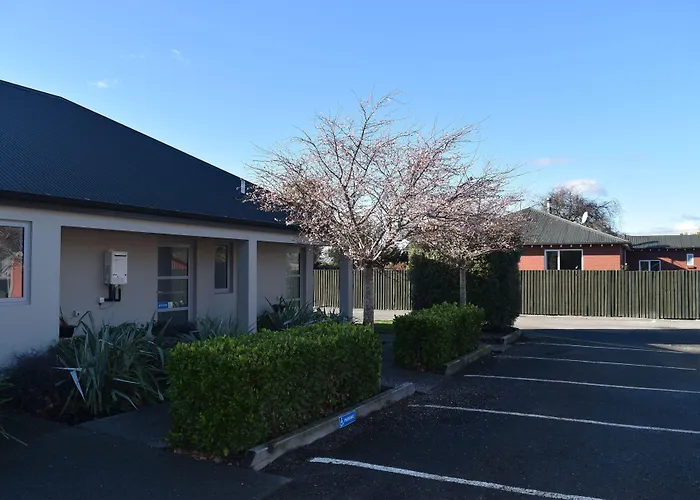 Darfield Motel