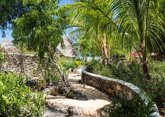 Sunshine Marine Lodge Matemwe 