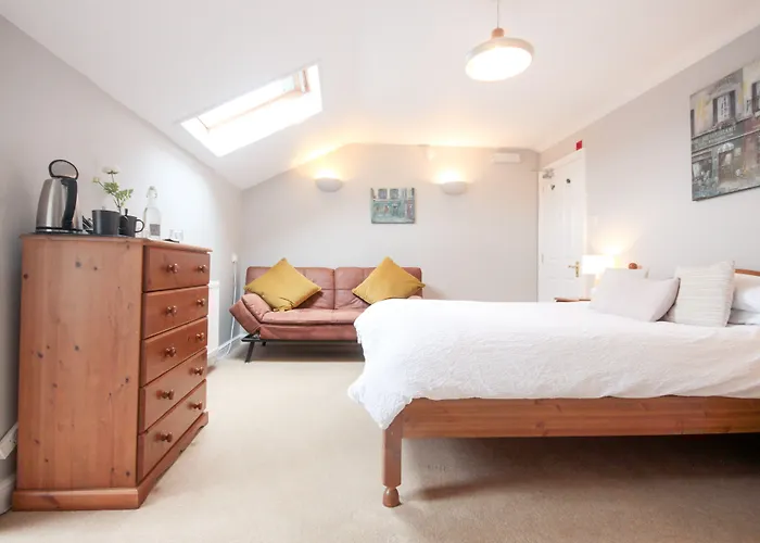 The Five Dials Inn