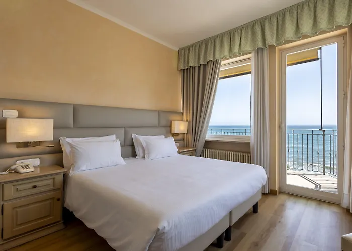 B&B Hotel Diano Marina Palace