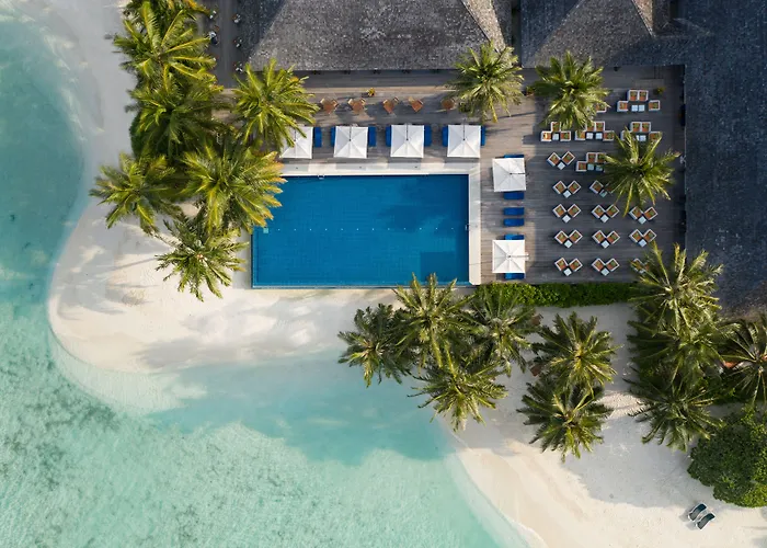 Vilamendhoo Island & Spa