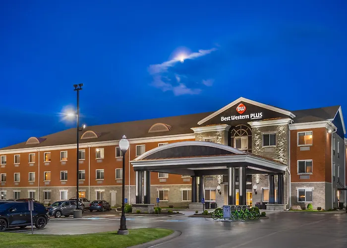 Best Western Plus 1000 Islands Hotel & Suites