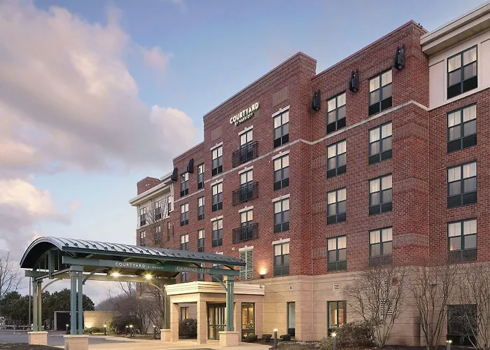 Courtyard By Marriott