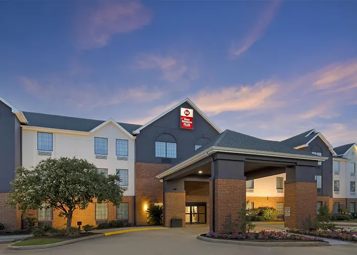 Best Western Plus Executive & Suites