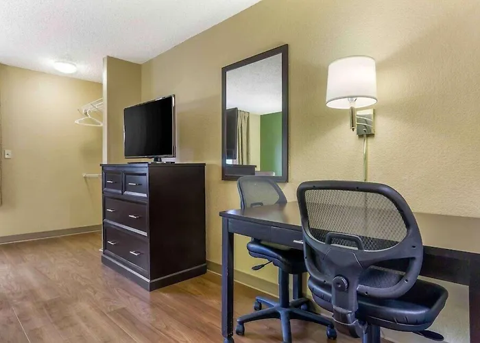 Studio 6 Suites Seattle Kent Wa