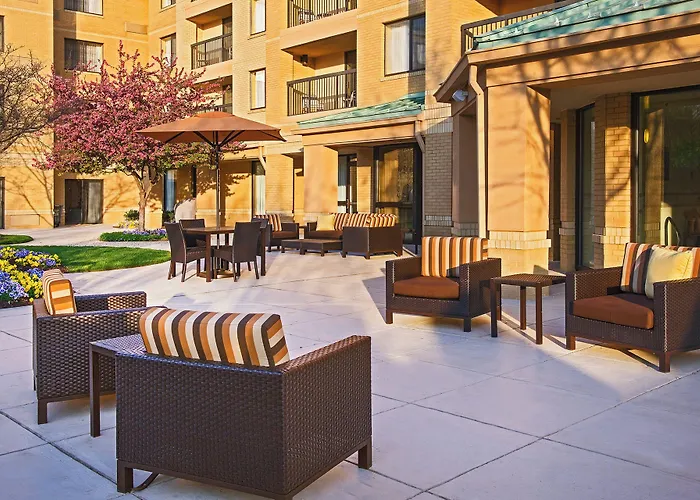 Courtyard By Marriott Richmond Northwest