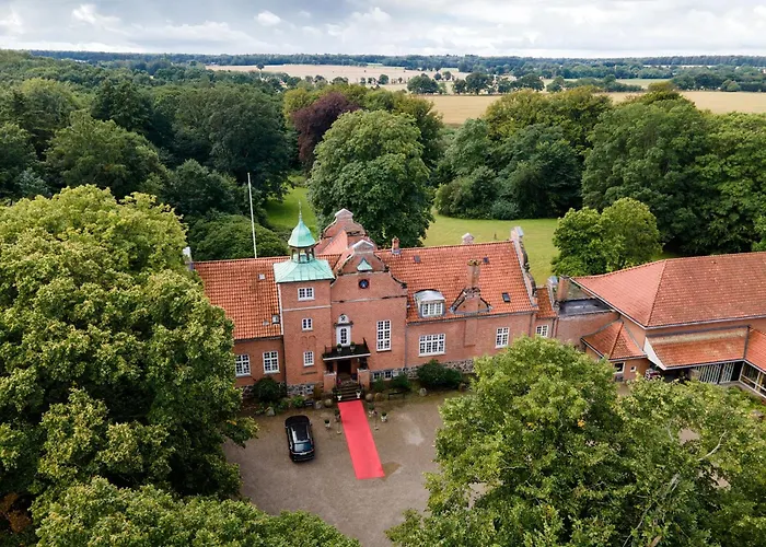 Sauntehus Castle Hotel