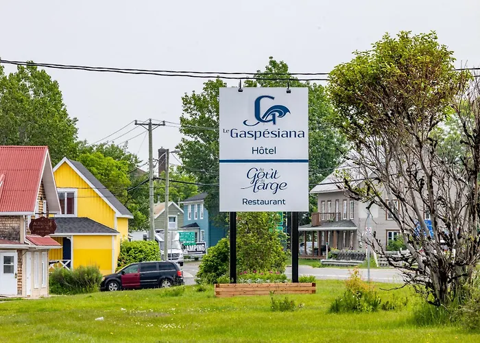 Hotel Le Gaspesiana à Sainte-Flavie