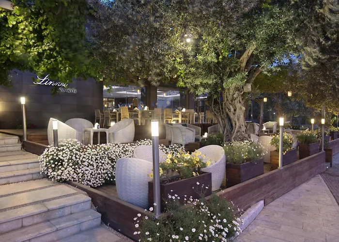 Doubletree By Hilton Kusadası