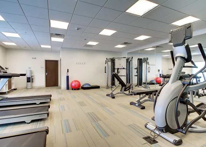 Holiday Inn Express & Suites Galesburg By Ihg