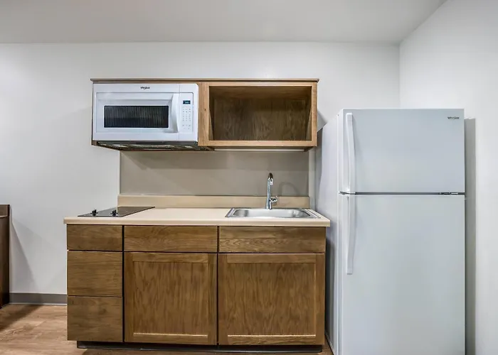 Woodspring Suites Downers Grove - Chicago