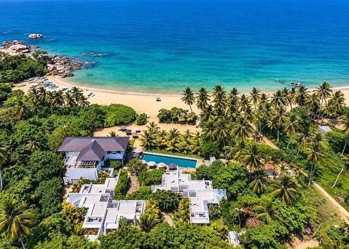 Aavya Cove Villas By Aahaasa