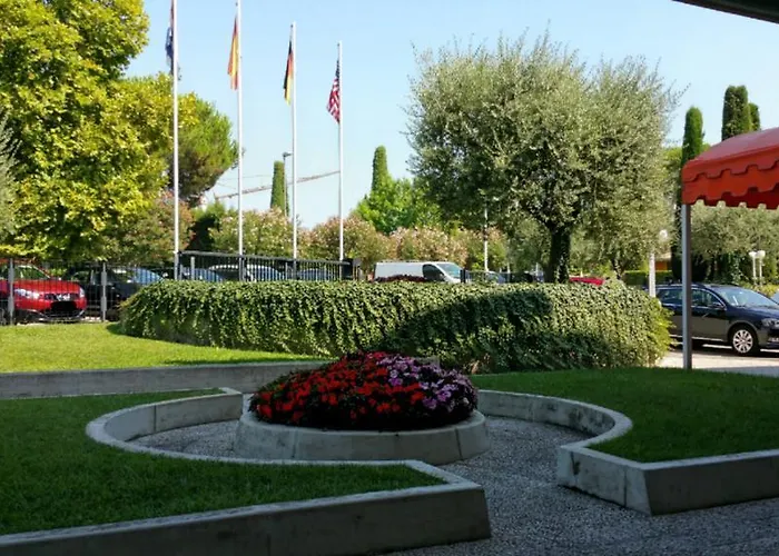Hotel Holiday Sirmione