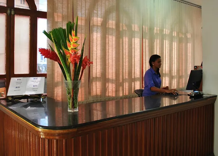 Hotel Majayura Sol