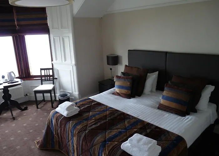 The Spinnaker Hotel Gourock