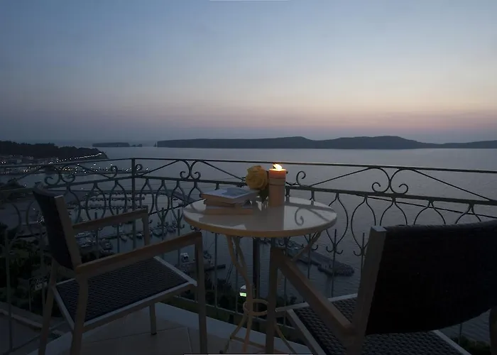 Aparthotel Tina'S House Pylos