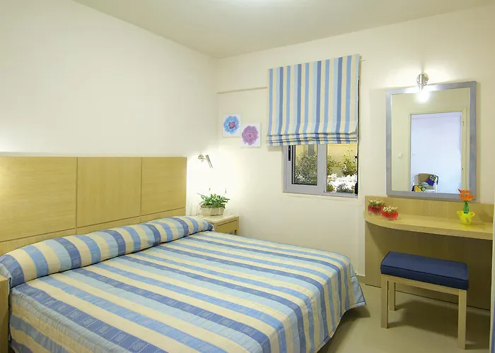 Lissos Beach Platanés