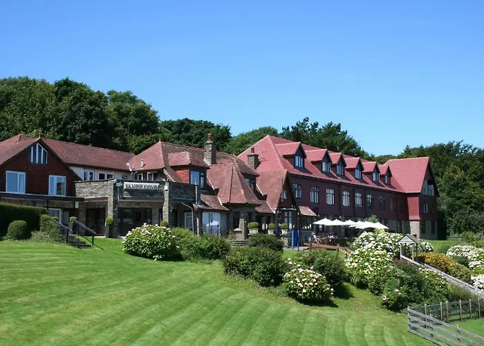 Sandy Cove Hotel