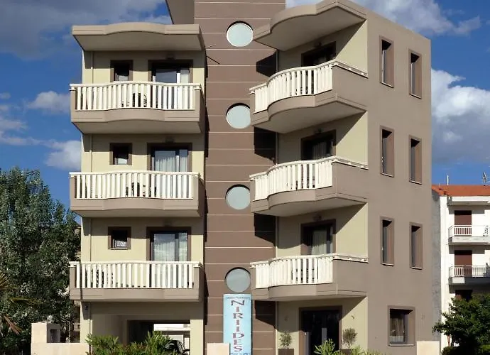 Niriides Studios And Apartments