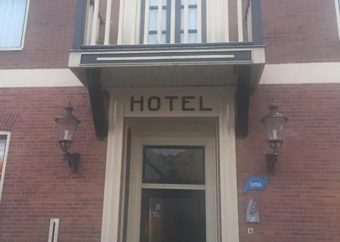 Hotel het Gemeentehuis Uithuizen