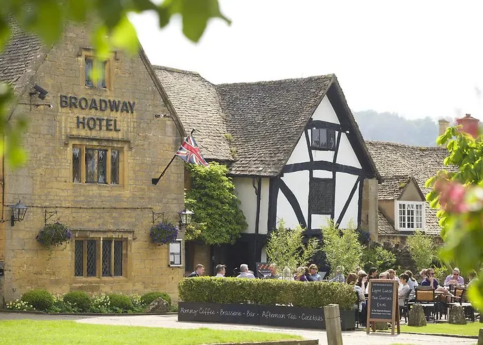 The Broadway Hotel