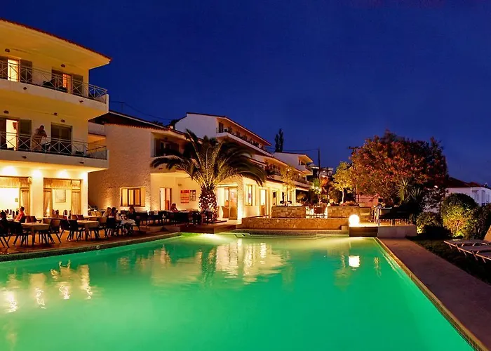 Sandy Bay Hotel