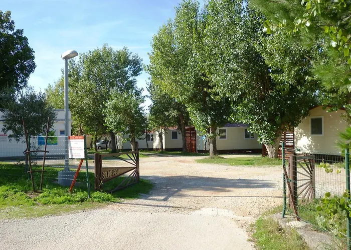Campsite Pisak - Mobile Homes By The Sea Seline