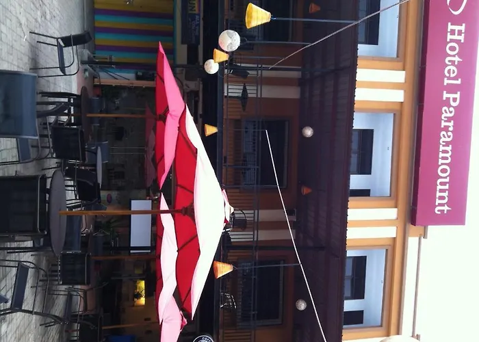 Hotel Paramount Biringkanya