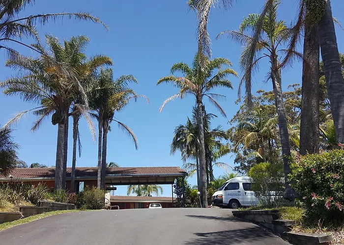 Tabourie Lake Motor Inn