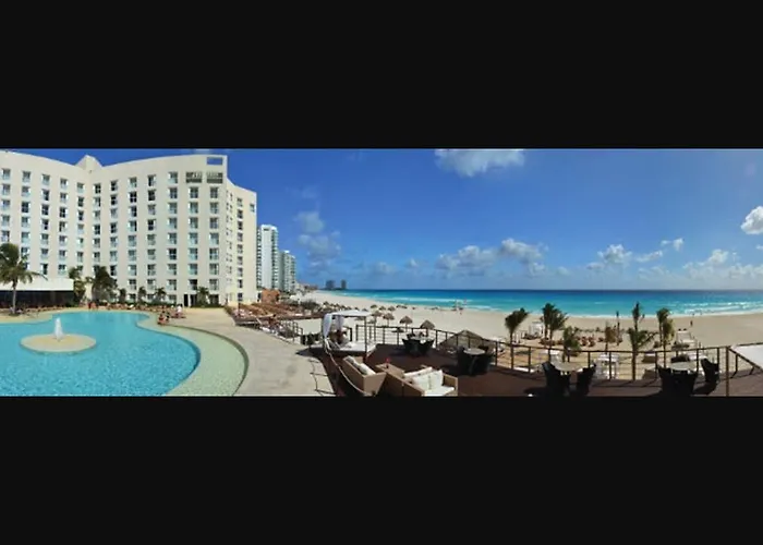 Sunset Royal Hotel Cancun