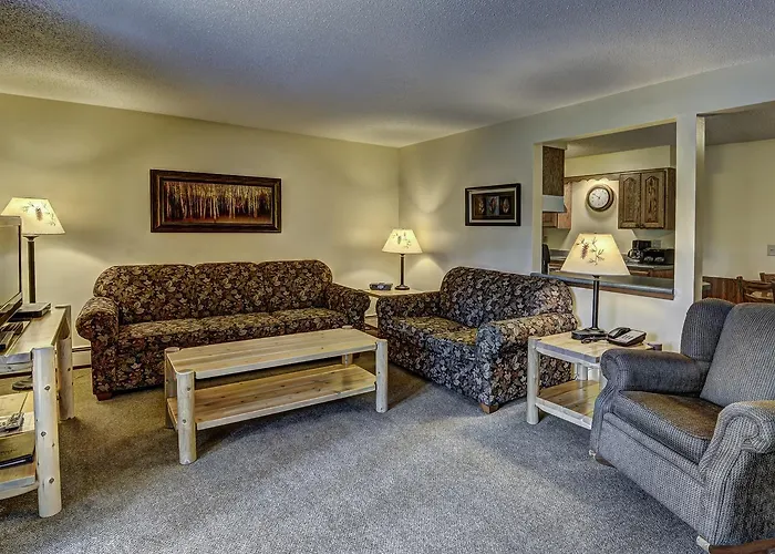 Lake Forest Resort