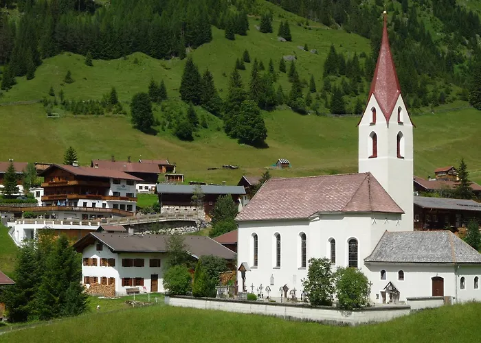 Gasthaus Alpenrose Gramais