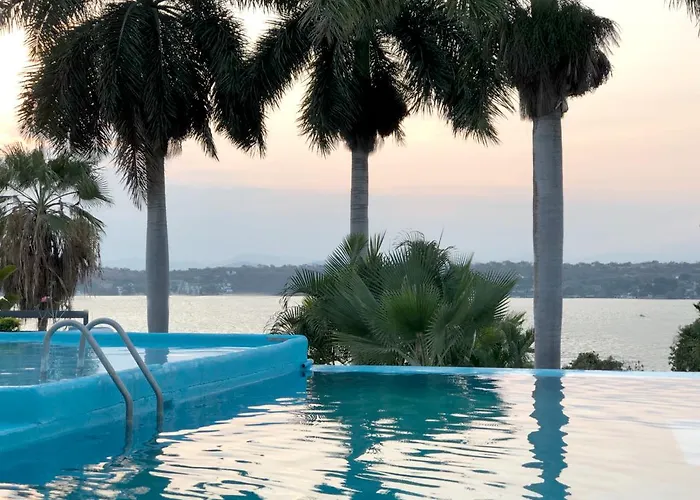 Hotel Infinity