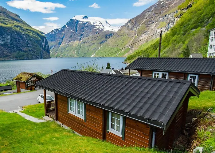 Grande Hytteutleige Og Camping