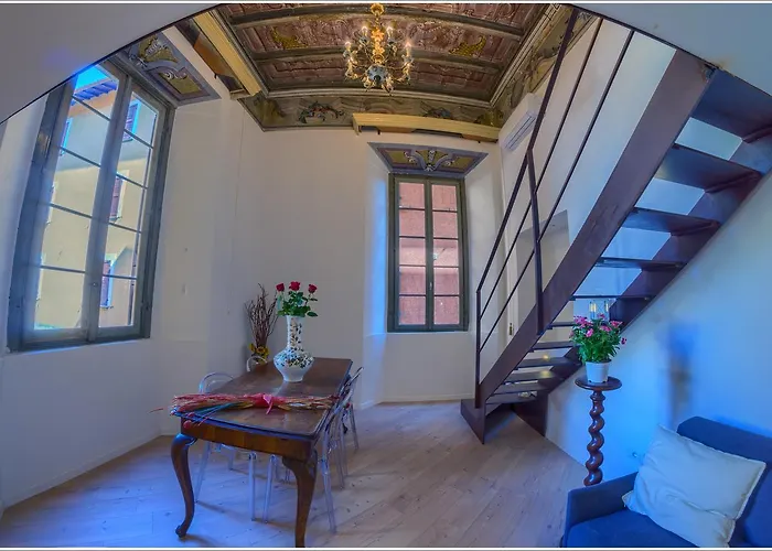 Villa Vinicia, Pool, Jacuzzi, Airco Domaso