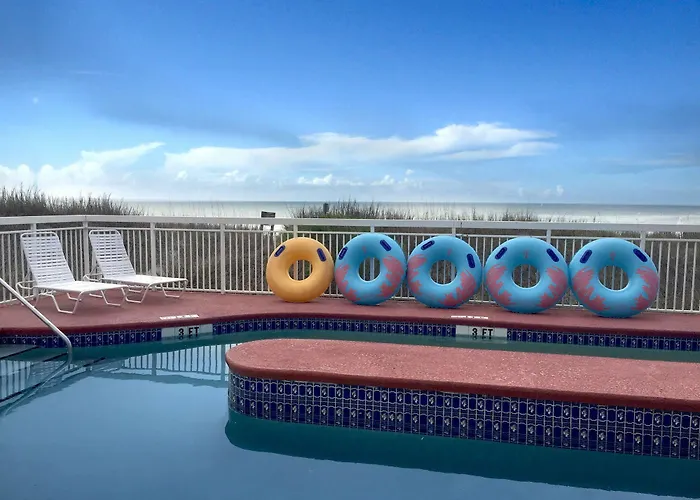 Castaway Beach Inn & Swim Up Bar North Myrtle Beach
