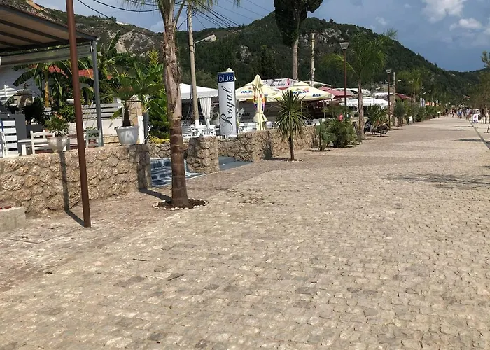 Royal Blue Hotel Dhermi
