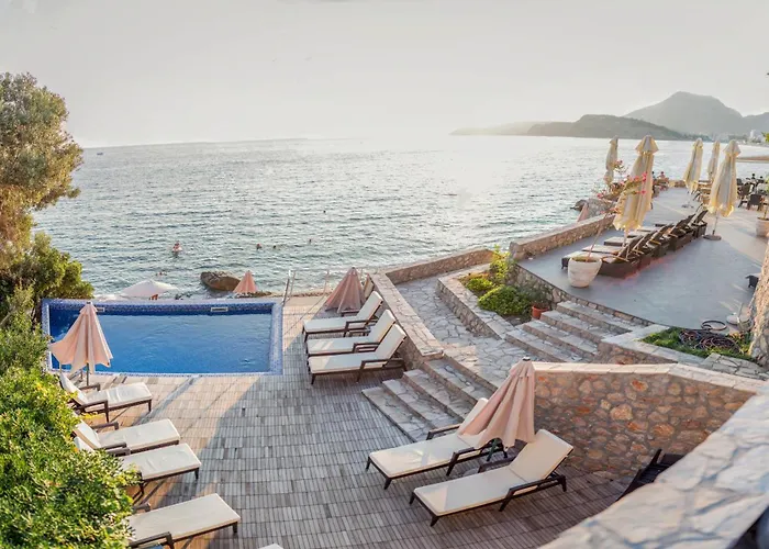 Love Live Hotel Sutomore