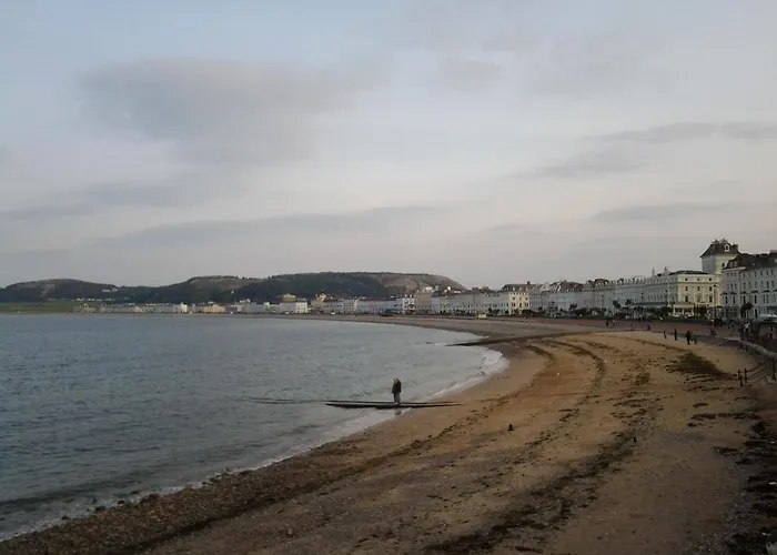 Clifton Villa Guest House Llandudno